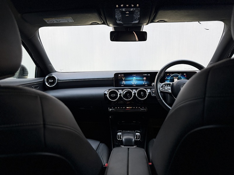 Mercedes-Benz A Class 1.5 A180d Sport (Executive) Hatchback 5dr Diesel 7G-DCT Euro 6 (s/s) (116 ps) - U203