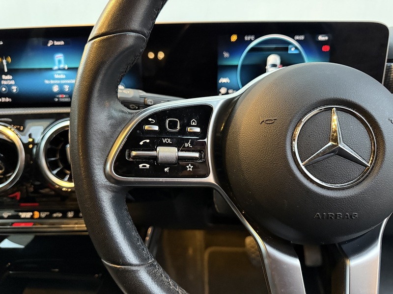 Mercedes-Benz A Class 1.5 A180d Sport (Executive) Hatchback 5dr Diesel 7G-DCT Euro 6 (s/s) (116 ps) - U203