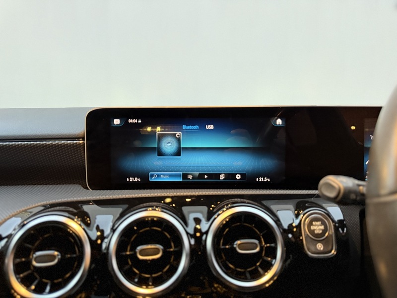 Mercedes-Benz A Class 1.5 A180d Sport (Executive) Hatchback 5dr Diesel 7G-DCT Euro 6 (s/s) (116 ps) - U203