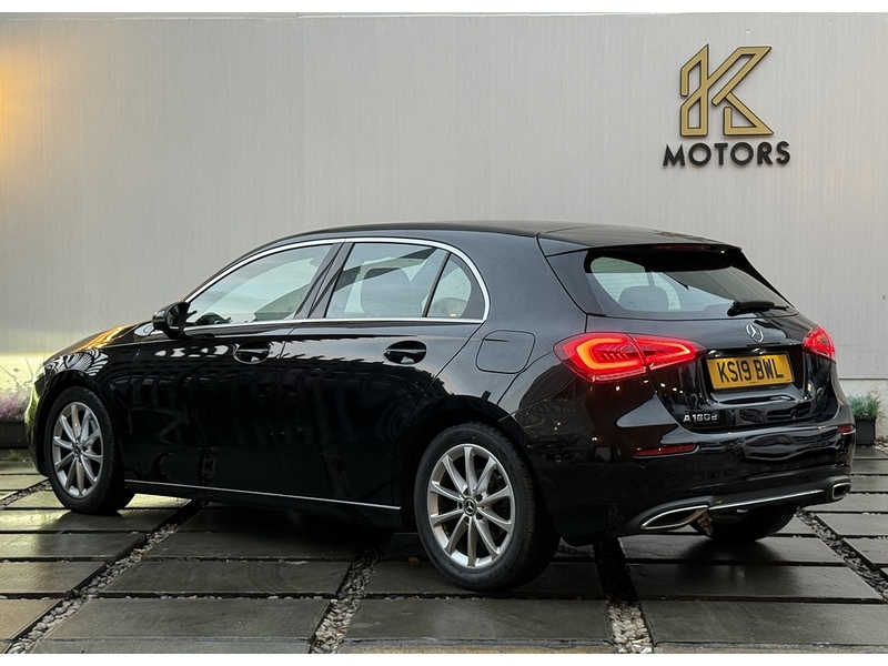 Mercedes-Benz A Class 1.5 A180d Sport (Executive) Hatchback 5dr Diesel 7G-DCT Euro 6 (s/s) (116 ps) - U203