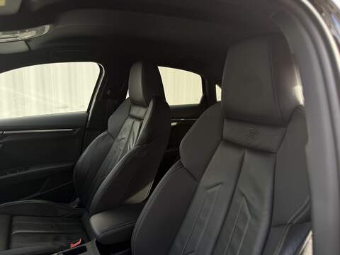 Audi A3 1.5 TFSI 35 S line Saloon 4dr Petrol S Tronic Euro 6 (s/s) (150 ps) - U205