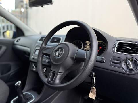 Volkswagen Polo 1.2 Match Hatchback 5dr Petrol Manual Euro 5 (60 ps) - U207