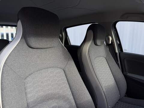 Renault Zoe R135 EV50 52kWh Iconic Hatchback 5dr Electric Auto (Rapid Charge) (134 bhp) - U209