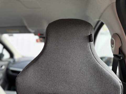 Renault Zoe R135 EV50 52kWh Iconic Hatchback 5dr Electric Auto (Rapid Charge) (134 bhp) - U209