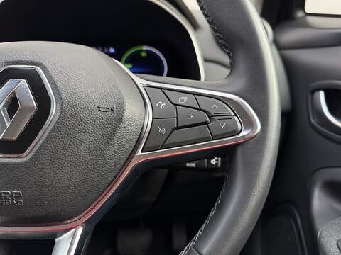 Renault Zoe R135 EV50 52kWh Iconic Hatchback 5dr Electric Auto (Rapid Charge) (134 bhp) - U209