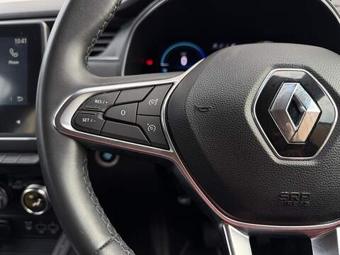 Renault Zoe R135 EV50 52kWh Iconic Hatchback 5dr Electric Auto (Rapid Charge) (134 bhp) - U209