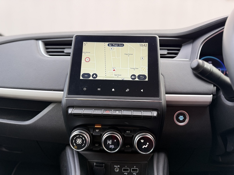 Renault Zoe R135 EV50 52kWh Iconic Hatchback 5dr Electric Auto (Rapid Charge) (134 bhp) - U209