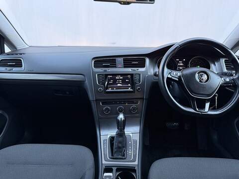 Volkswagen Golf 1.4 TSI BlueMotion Tech SE Hatchback 5dr Petrol DSG Euro 5 (s/s) (122 ps) - U212