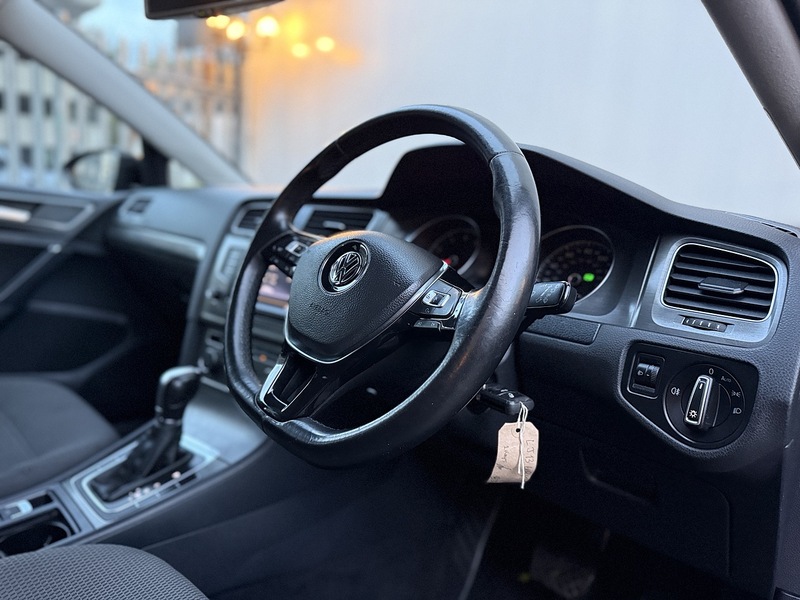 Volkswagen Golf 1.4 TSI BlueMotion Tech SE Hatchback 5dr Petrol DSG Euro 5 (s/s) (122 ps) - U212