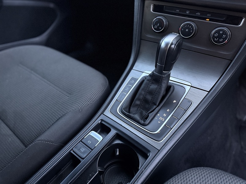 Volkswagen Golf 1.4 TSI BlueMotion Tech SE Hatchback 5dr Petrol DSG Euro 5 (s/s) (122 ps) - U212