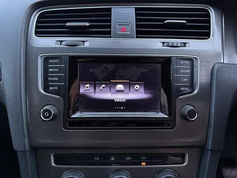 Volkswagen Golf 1.4 TSI BlueMotion Tech SE Hatchback 5dr Petrol DSG Euro 5 (s/s) (122 ps) - U212