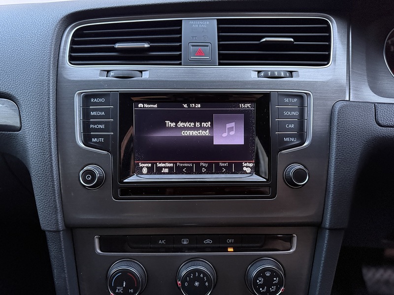 Volkswagen Golf 1.4 TSI BlueMotion Tech SE Hatchback 5dr Petrol DSG Euro 5 (s/s) (122 ps) - U212