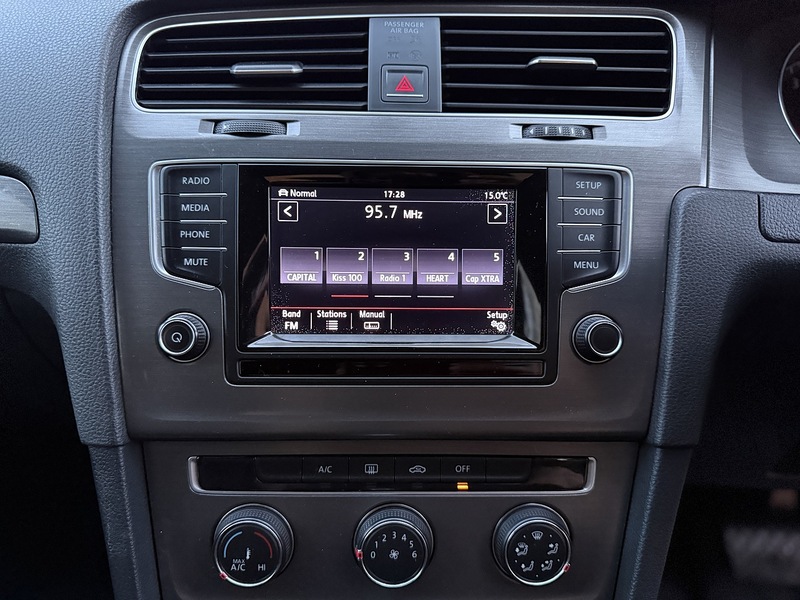 Volkswagen Golf 1.4 TSI BlueMotion Tech SE Hatchback 5dr Petrol DSG Euro 5 (s/s) (122 ps) - U212