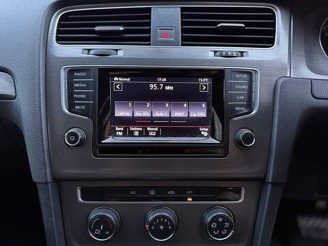 Volkswagen Golf 1.4 TSI BlueMotion Tech SE Hatchback 5dr Petrol DSG Euro 5 (s/s) (122 ps) - U212