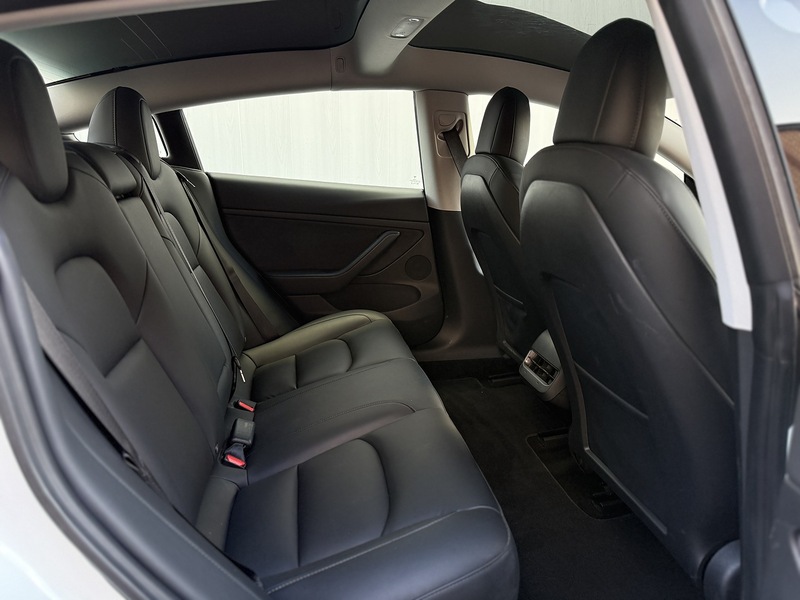 Tesla Model 3 (Dual Motor) Long Range Saloon 4dr Electric Auto 4WDE (346 ps) - U214