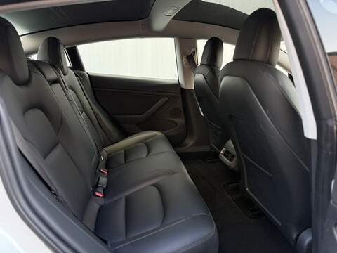 Tesla Model 3 (Dual Motor) Long Range Saloon 4dr Electric Auto 4WDE (346 ps) - U214