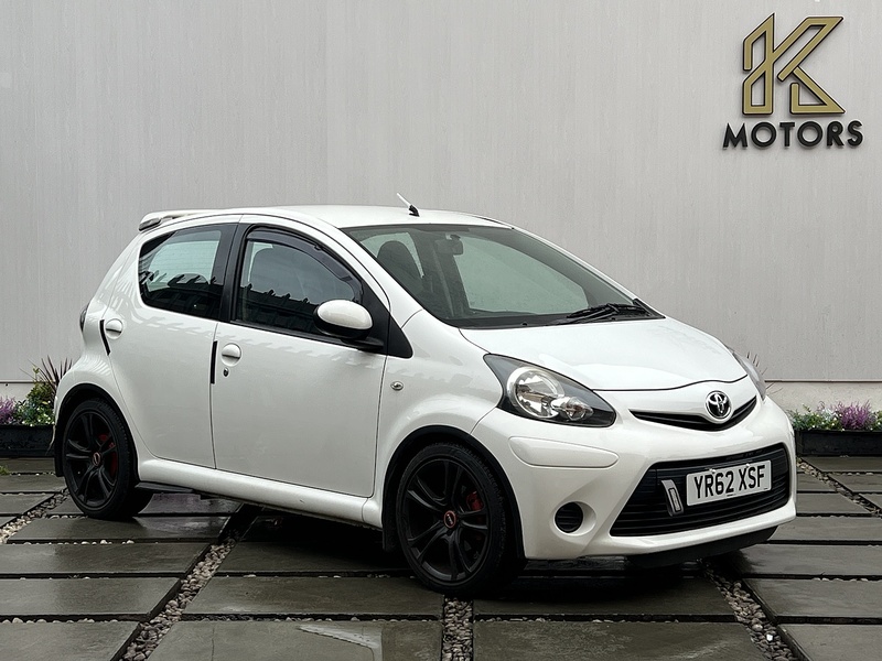Toyota AYGO 1.0 VVT-i Ice Hatchback 5dr Petrol Manual Euro 5 (67 ps) - U217
