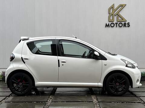 Toyota AYGO 1.0 VVT-i Ice Hatchback 5dr Petrol Manual Euro 5 (67 ps) - U217