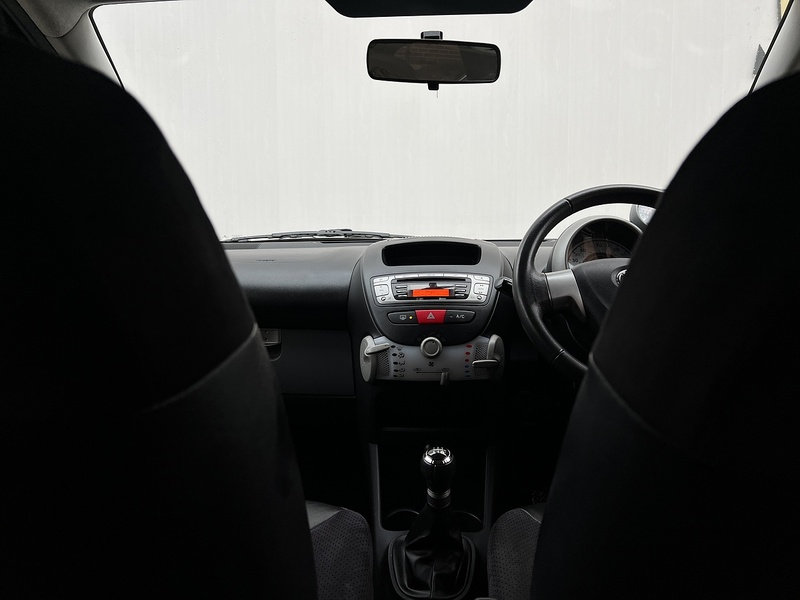 Toyota AYGO 1.0 VVT-i Ice Hatchback 5dr Petrol Manual Euro 5 (67 ps) - U217