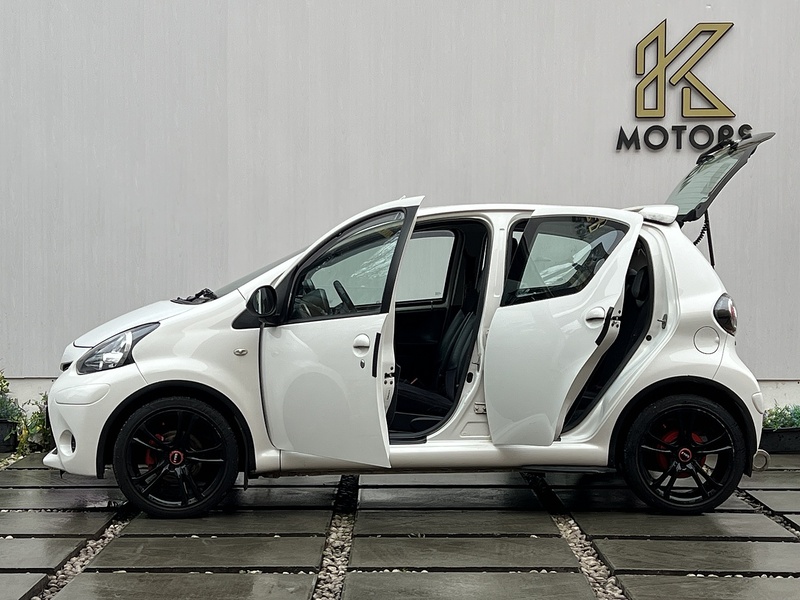 Toyota AYGO 1.0 VVT-i Ice Hatchback 5dr Petrol Manual Euro 5 (67 ps) - U217