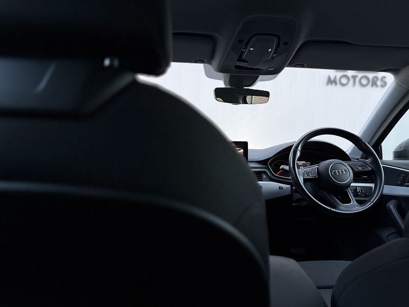 Audi A4 3.0 TDI V6 Sport Saloon 4dr Diesel S Tronic quattro Euro 6 (s/s) (218 ps) - U218