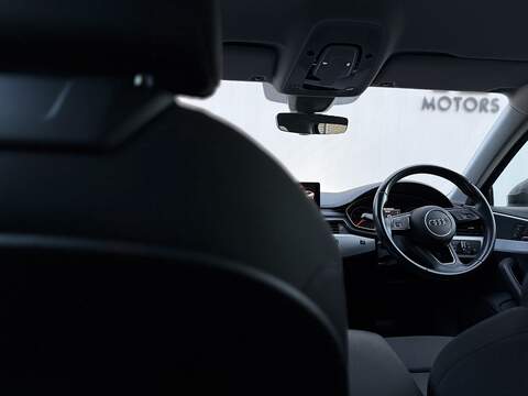 Audi A4 3.0 TDI V6 Sport Saloon 4dr Diesel S Tronic quattro Euro 6 (s/s) (218 ps) - U218