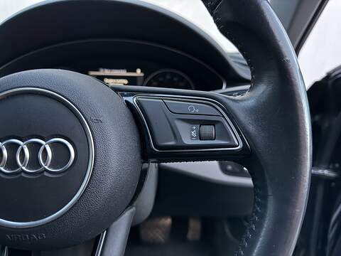 Audi A4 3.0 TDI V6 Sport Saloon 4dr Diesel S Tronic quattro Euro 6 (s/s) (218 ps) - U218