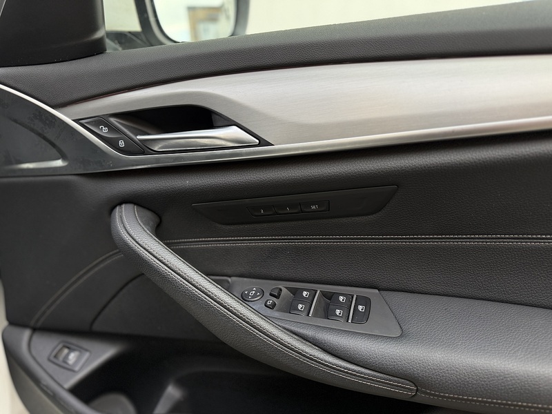 BMW 5 Series 2.0 520d SE Touring 5dr Diesel Auto Euro 6 (s/s) (190 ps) - U223