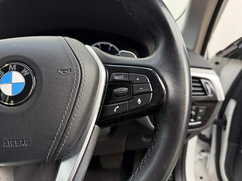 BMW 5 Series 2.0 520d SE Touring 5dr Diesel Auto Euro 6 (s/s) (190 ps) - U223