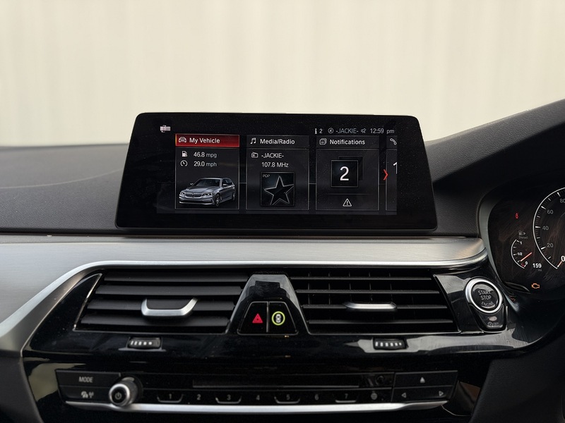 BMW 5 Series 2.0 520d SE Touring 5dr Diesel Auto Euro 6 (s/s) (190 ps) - U223