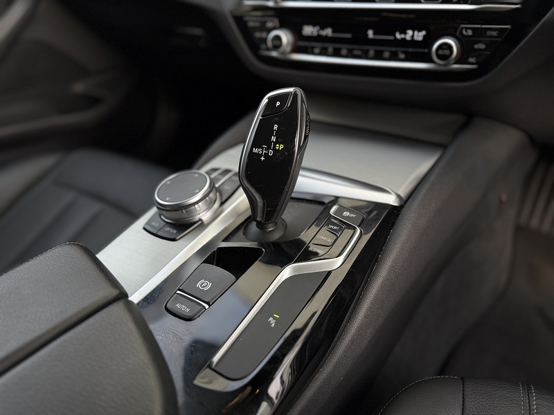 BMW 5 Series 2.0 520d SE Touring 5dr Diesel Auto Euro 6 (s/s) (190 ps) - U223