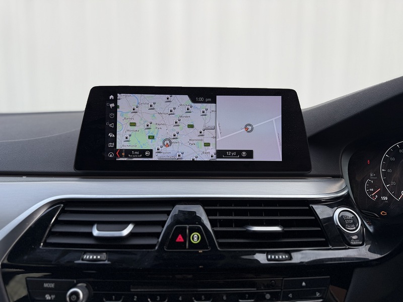 BMW 5 Series 2.0 520d SE Touring 5dr Diesel Auto Euro 6 (s/s) (190 ps) - U223