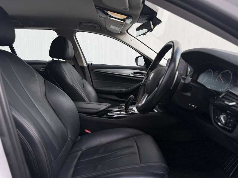 BMW 5 Series 2.0 520d SE Touring 5dr Diesel Auto Euro 6 (s/s) (190 ps) - U223