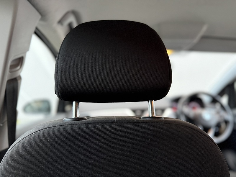 Vauxhall Corsa 1.4i ecoTEC Design Hatchback 5dr Petrol Manual Euro 6 (75 ps) - U226