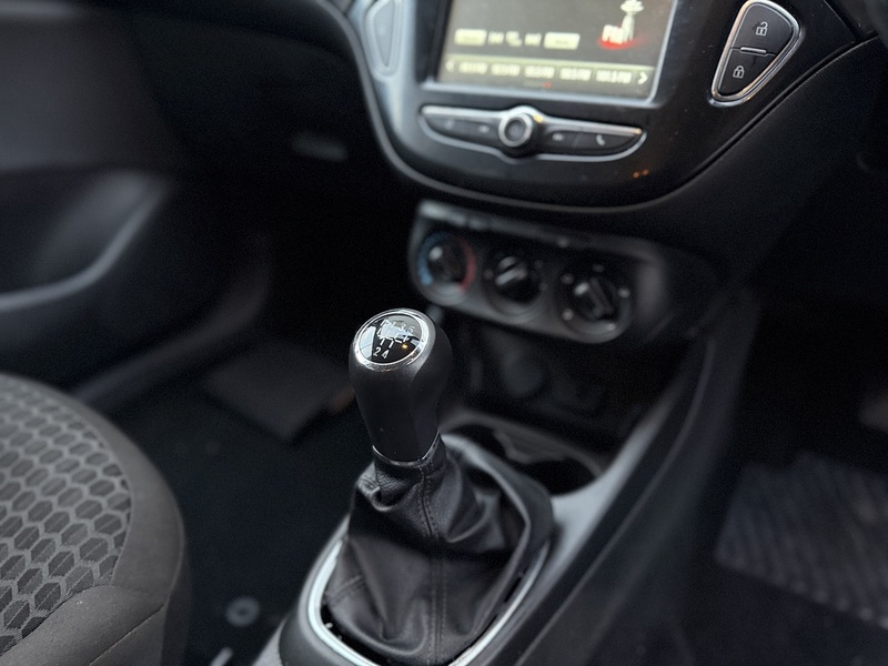 Vauxhall Corsa 1.4i ecoTEC Design Hatchback 5dr Petrol Manual Euro 6 (75 ps) - U226