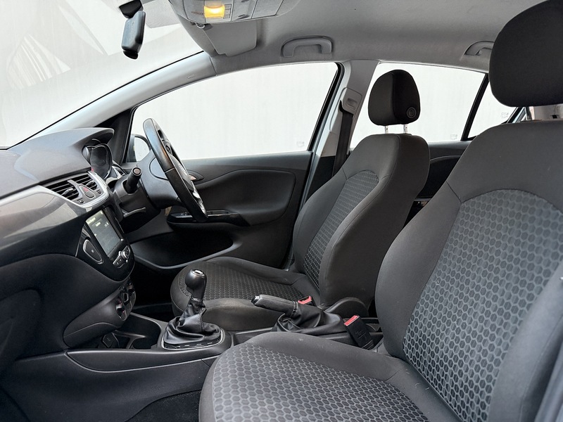 Vauxhall Corsa 1.4i ecoTEC Design Hatchback 5dr Petrol Manual Euro 6 (75 ps) - U226