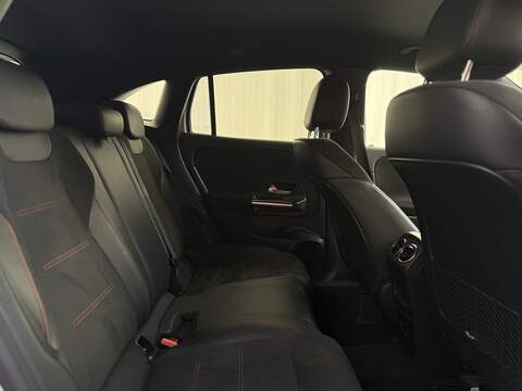 Mercedes-Benz GLA 1.3 GLA200 AMG Line (Premium) SUV 5dr Petrol 7G-DCT Euro 6 (s/s) (163 ps) - U228