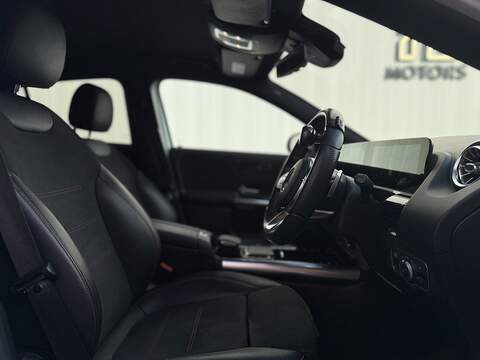 Mercedes-Benz GLA 1.3 GLA200 AMG Line (Premium) SUV 5dr Petrol 7G-DCT Euro 6 (s/s) (163 ps) - U228