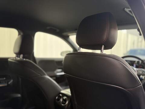 Mercedes-Benz GLA 1.3 GLA200 AMG Line (Premium) SUV 5dr Petrol 7G-DCT Euro 6 (s/s) (163 ps) - U228