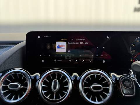 Mercedes-Benz GLA 1.3 GLA200 AMG Line (Premium) SUV 5dr Petrol 7G-DCT Euro 6 (s/s) (163 ps) - U228