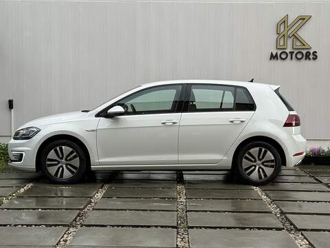 Volkswagen e-Golf 35.8kWh e-Golf Hatchback 5dr Electric Auto (136 ps) - U230