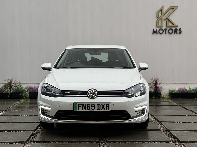 Volkswagen e-Golf 35.8kWh e-Golf Hatchback 5dr Electric Auto (136 ps) - U230