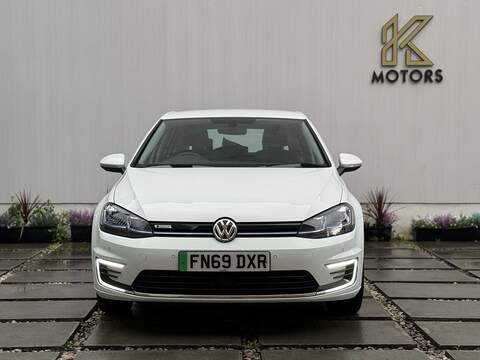 Volkswagen e-Golf 35.8kWh e-Golf Hatchback 5dr Electric Auto (136 ps) - U230