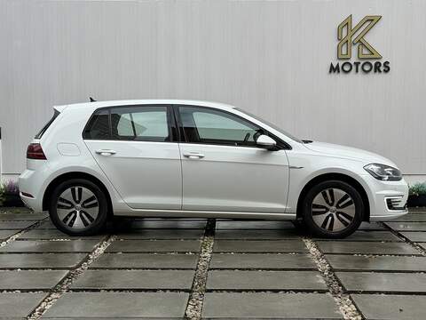 Volkswagen e-Golf 35.8kWh e-Golf Hatchback 5dr Electric Auto (136 ps) - U230