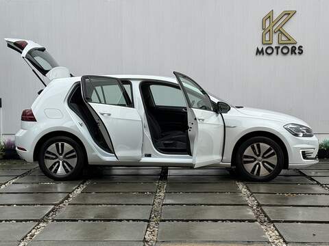 Volkswagen e-Golf 35.8kWh e-Golf Hatchback 5dr Electric Auto (136 ps) - U230