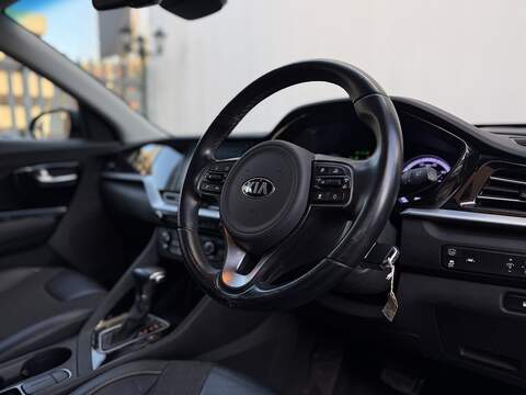 Kia Niro 1.6 GDi 2 SUV 5dr Petrol Hybrid DCT Euro 6 (s/s) (139 bhp) - U235