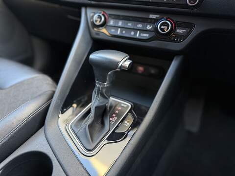 Kia Niro 1.6 GDi 2 SUV 5dr Petrol Hybrid DCT Euro 6 (s/s) (139 bhp) - U235