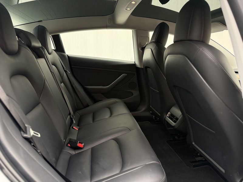 Tesla Model 3 Standard Range Plus Saloon 4dr Electric Auto RWD (241 bhp) - U237