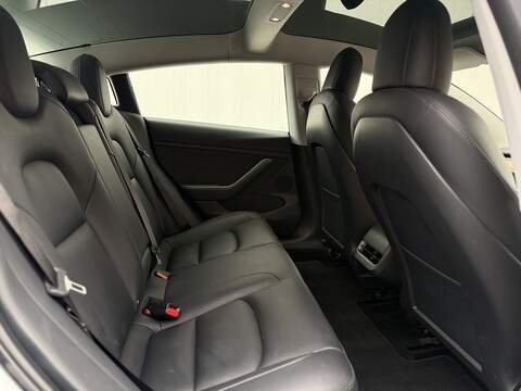 Tesla Model 3 Standard Range Plus Saloon 4dr Electric Auto RWD (241 bhp) - U237