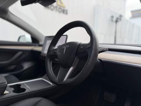 Tesla Model 3 Standard Range Plus Saloon 4dr Electric Auto RWD (241 bhp) - U237